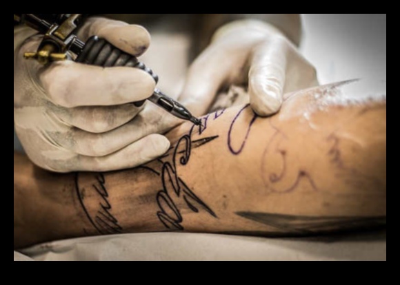 Επαναστατικές Αποκαλύψεις: Καλλιτεχνικές ανακαλύψεις στο τατουάζ
