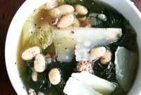 Hearty Italian Sausage, Escarole, and White Bean Soup
