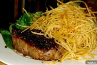 Pan-Seared Steak, Crispy Fries, Garlic Aioli