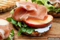 Summer Peach Bruschetta