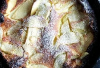 Golden Apple Skillet Pancake