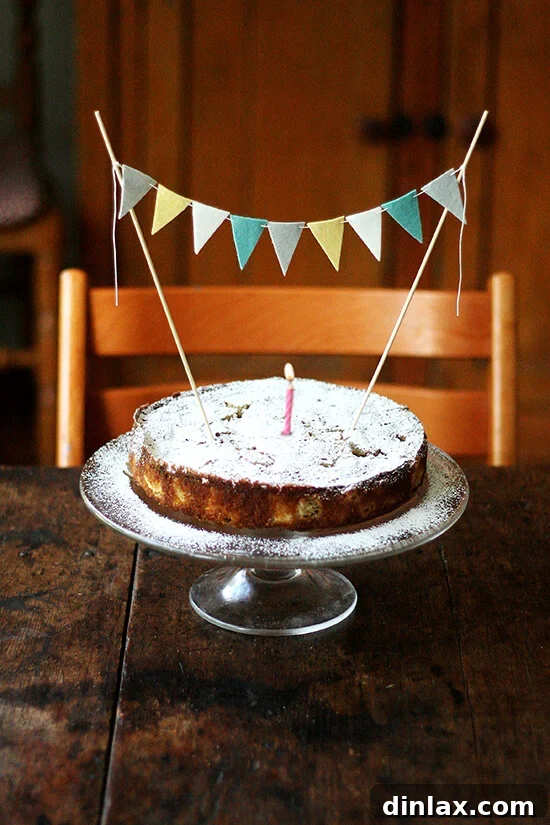 Rhubarb cake, perfect for any celebration