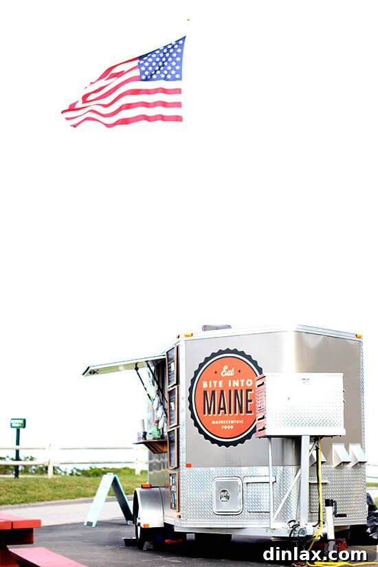 The Bite Into Maine food truck, a famous spot for delicious lobster rolls located in Fort Williams Park.