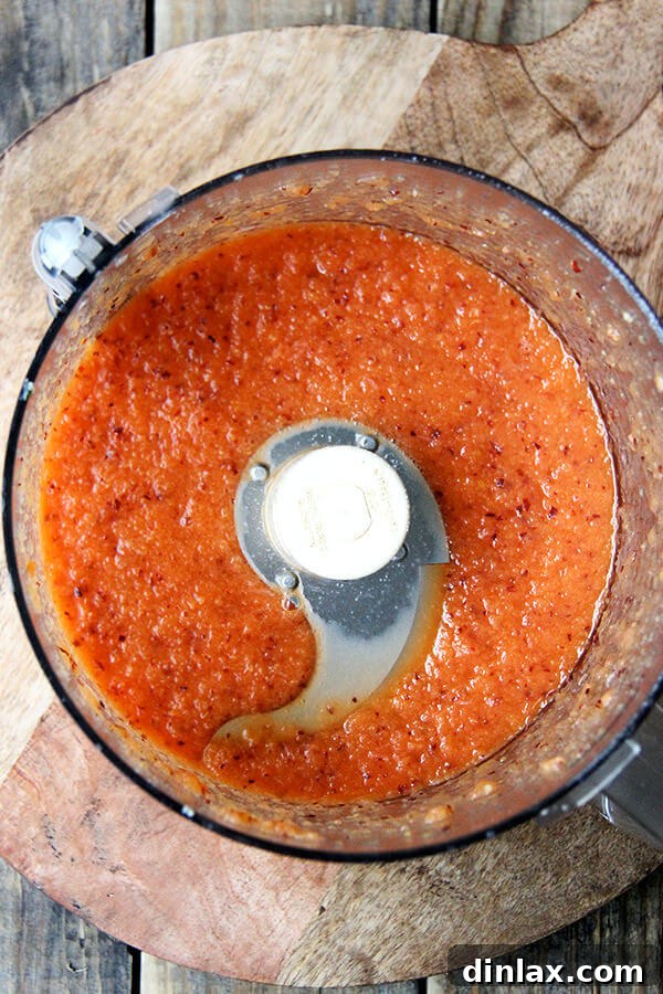 Smooth peach purée in the food processor