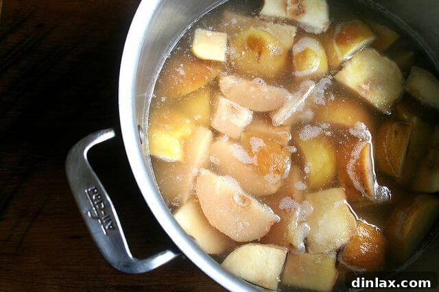 Preparing quince for homemade membrillo