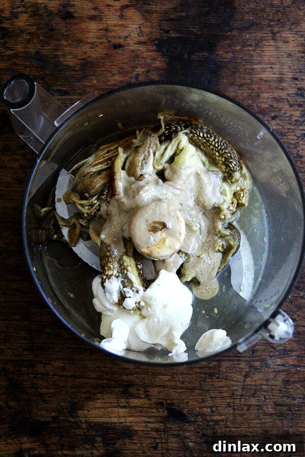 Food processor with ingredients