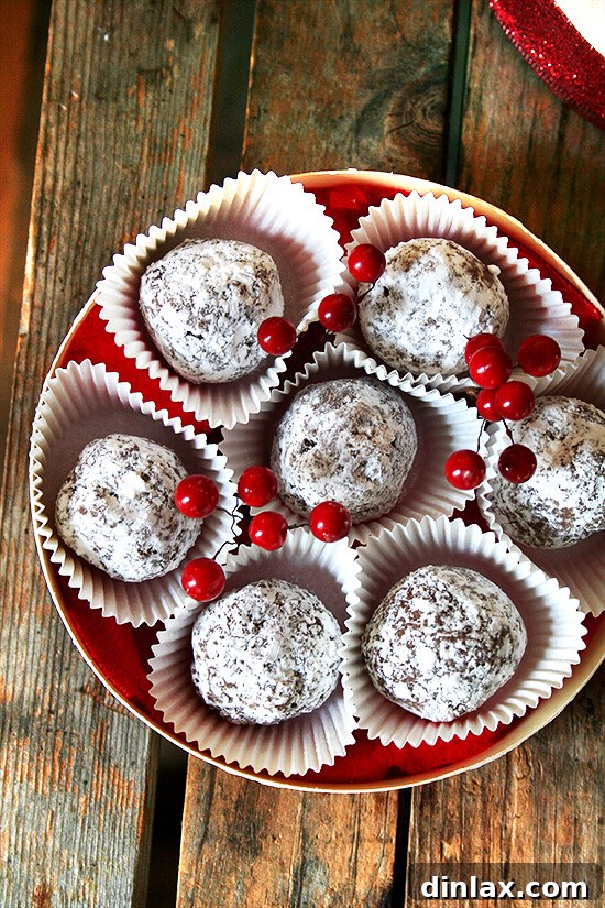 Easy and Delicious Old-Fashioned Rum Balls