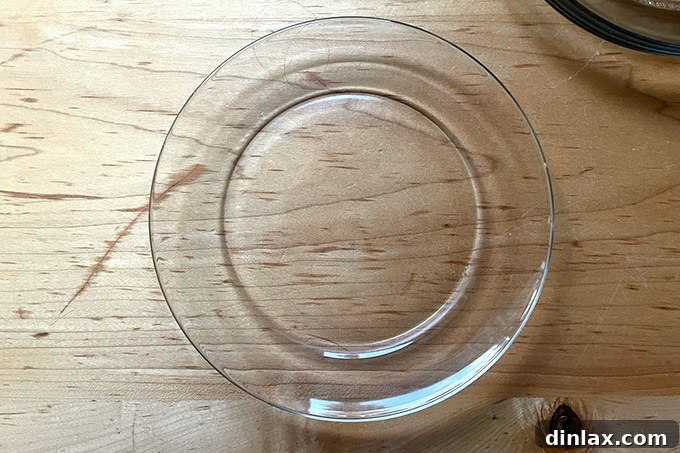 Elegant simple glass plate, perfect for food presentation