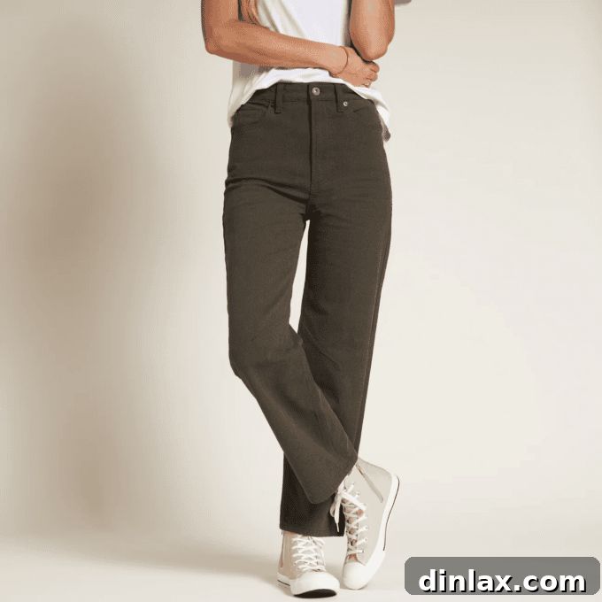 Perfect Gifts for Mom 29 Stylish and comfortable Merilee 5-pocket pants from For Rowan.